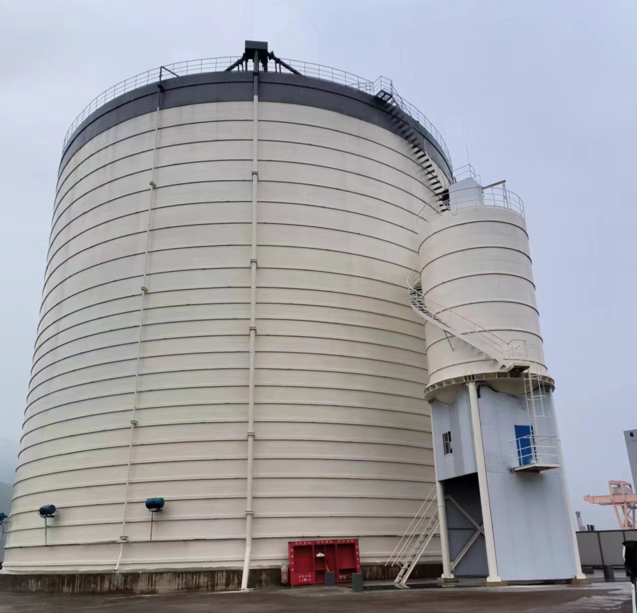 珲春10万吨水泥钢板库